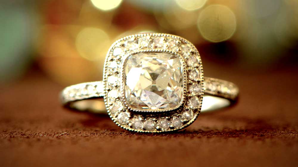Old-Mine-Diamond-Engagement-Ring-M345-Artistic
